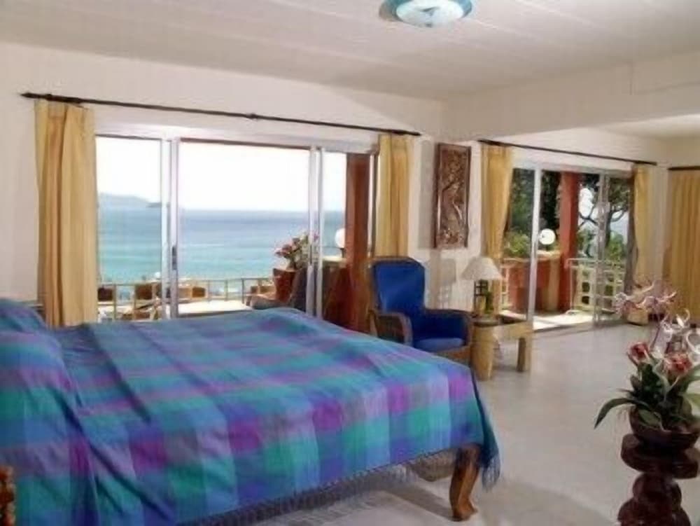 Фото Baan Karon Hill Phuket Resort