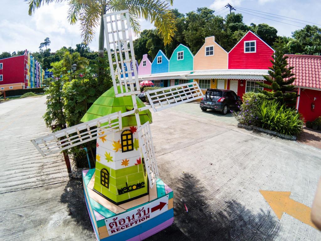 Фото Holland Resort Phuket