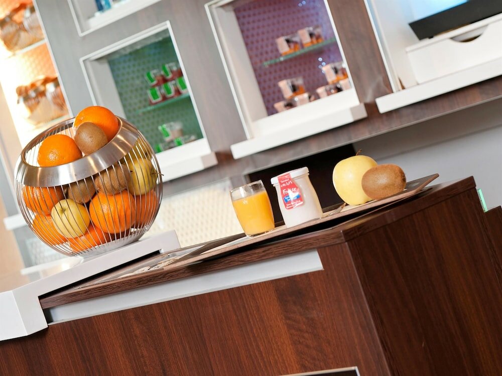 Фото Novotel Suites Paris Stade De France