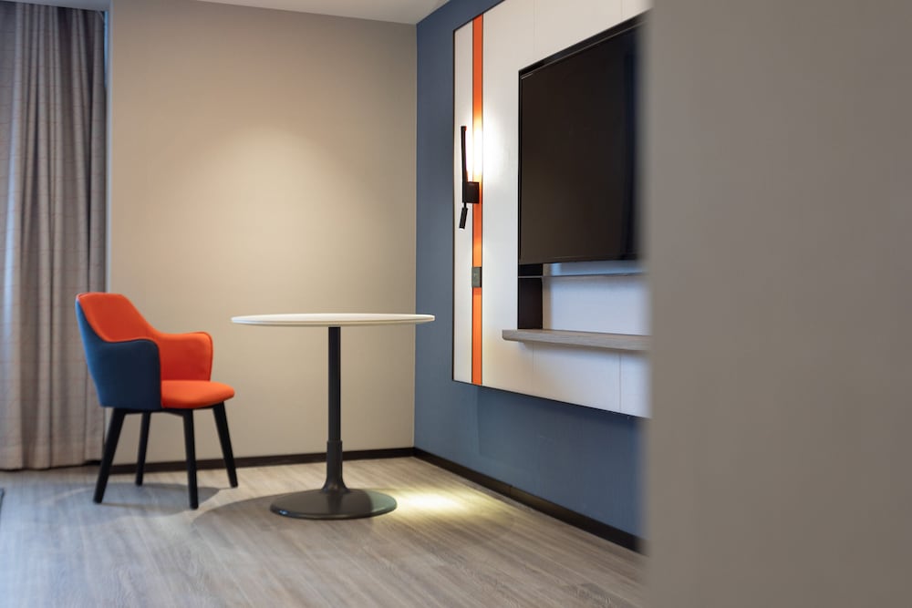 Фото Holiday Inn Express Shanghai Gumei by Ihg