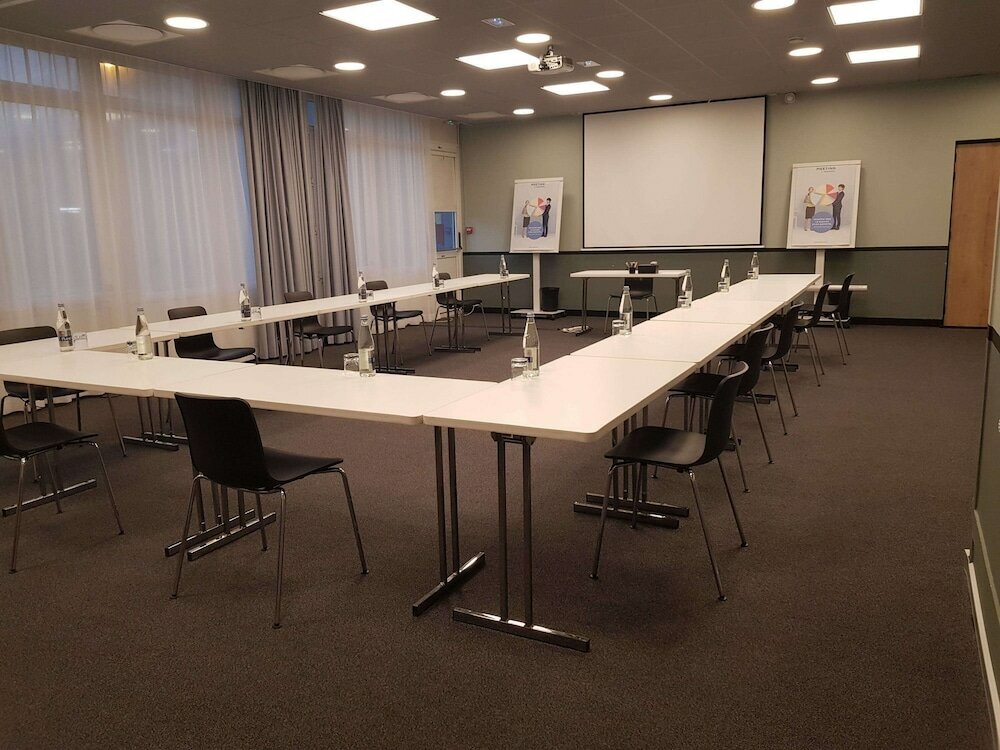 Фото Novotel Caen Cote De Nacre