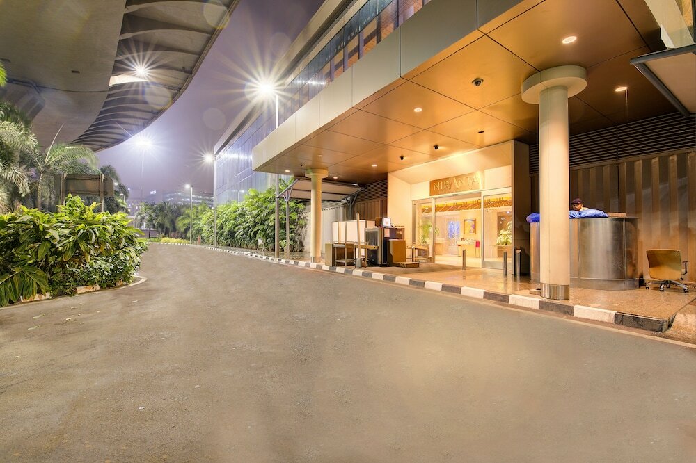 Фото Niranta Airport Transit Hotel – International Wing