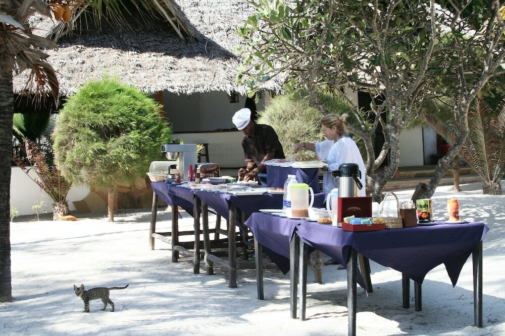 Фото Moonshine Uroa Boutique Hotel