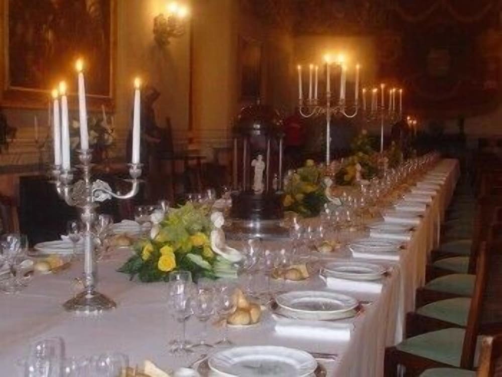 Фото Отель Residenza Torre di San Martino