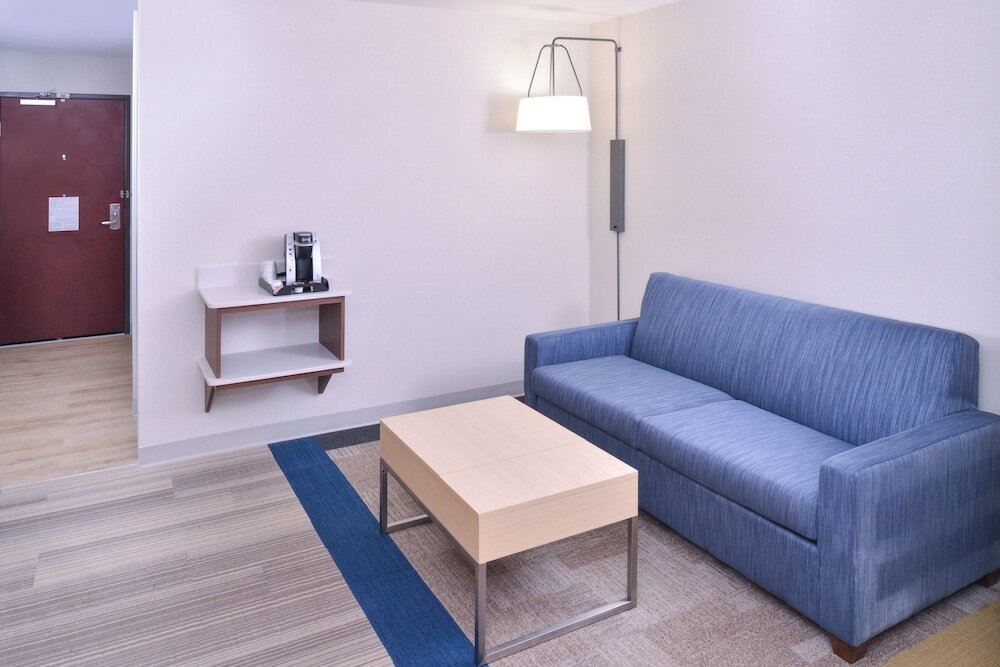 Фото Holiday Inn Express & Suites San Diego Otay Mesa