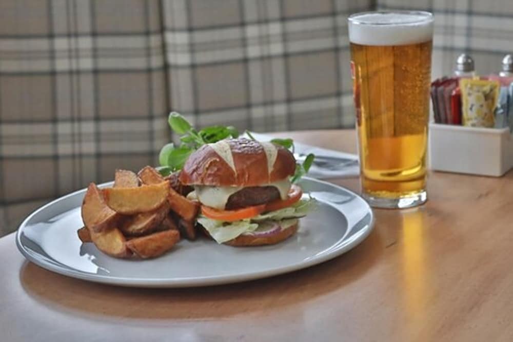 Фото Loch Long Hotel