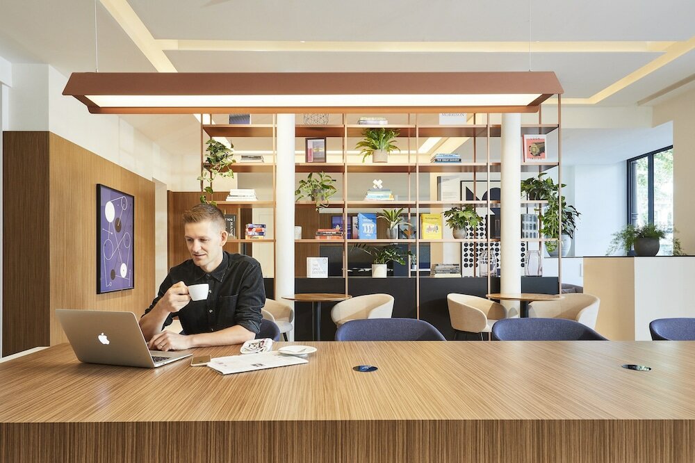 Фото Crowne Plaza Paris Republique