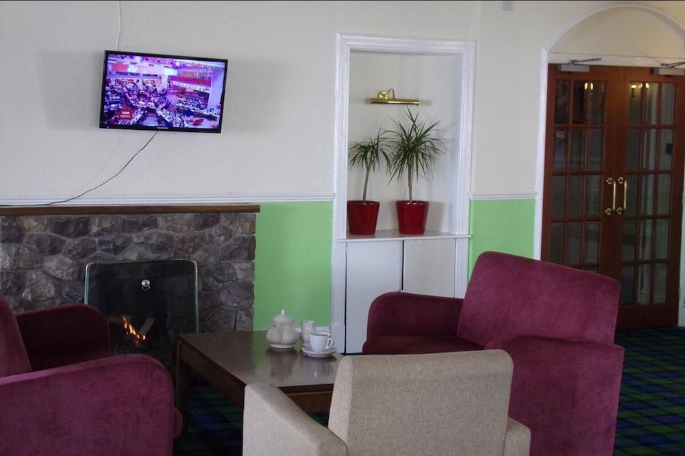 Фото Caledonian Hotel