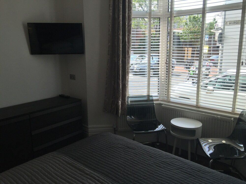 Фото Brighton Inn Boutique Guest Accommodation