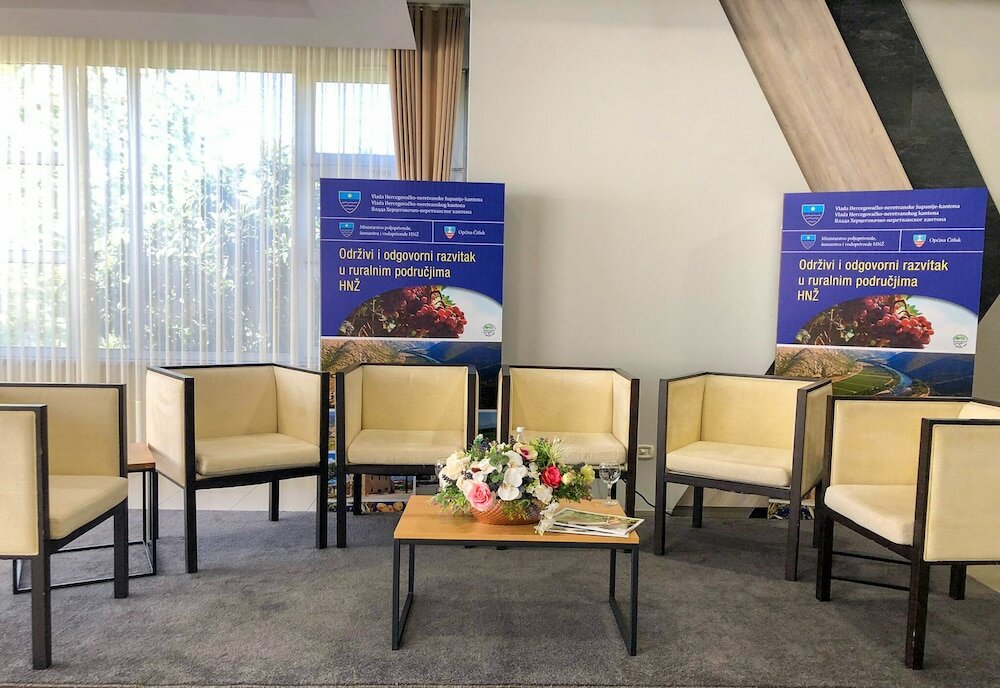 Фото Hotel Brotnjo