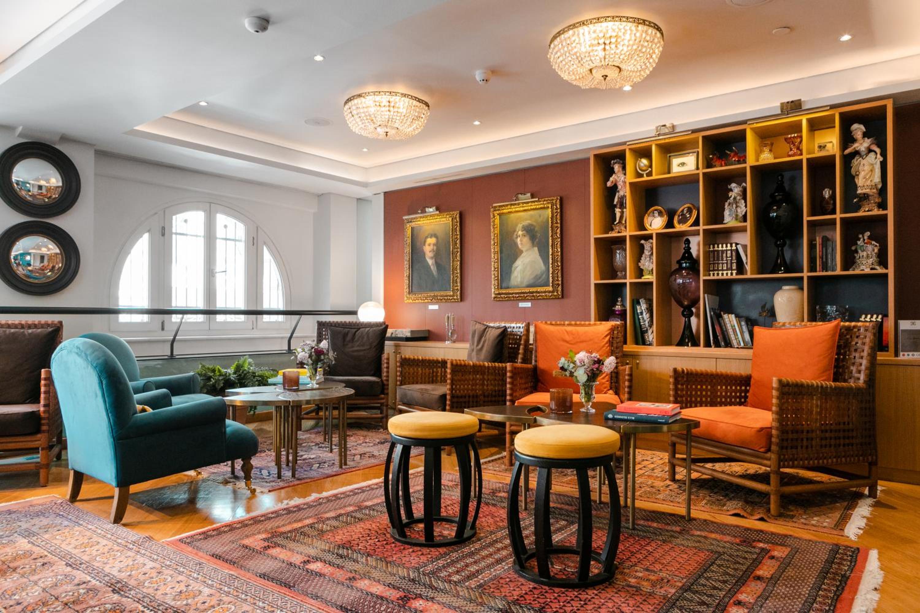 Фото Excelsior Hotel