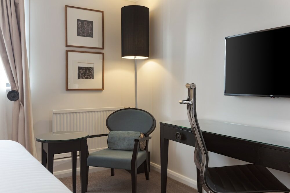 Фото The Landmark Hotel and Leisure Club