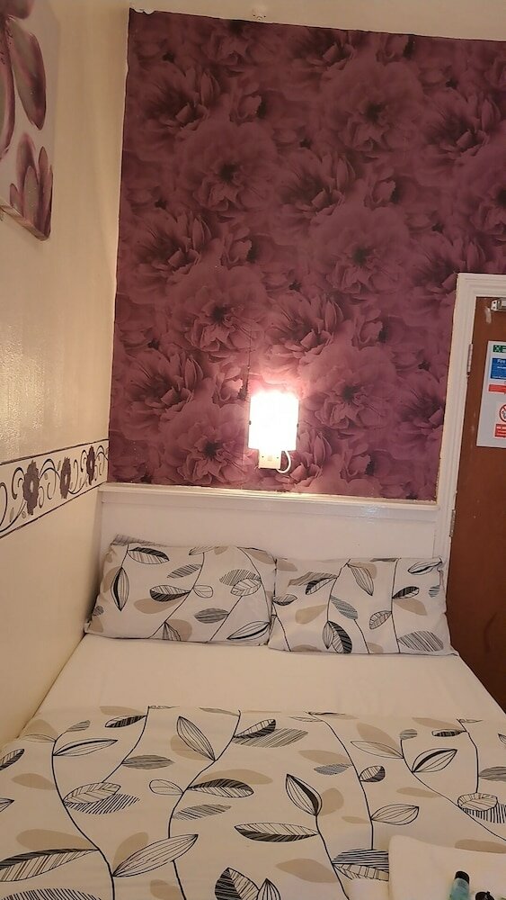 Фото Fern Villa Hotel