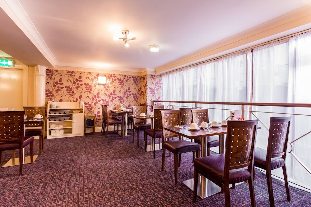 Фото Gardens Hotel