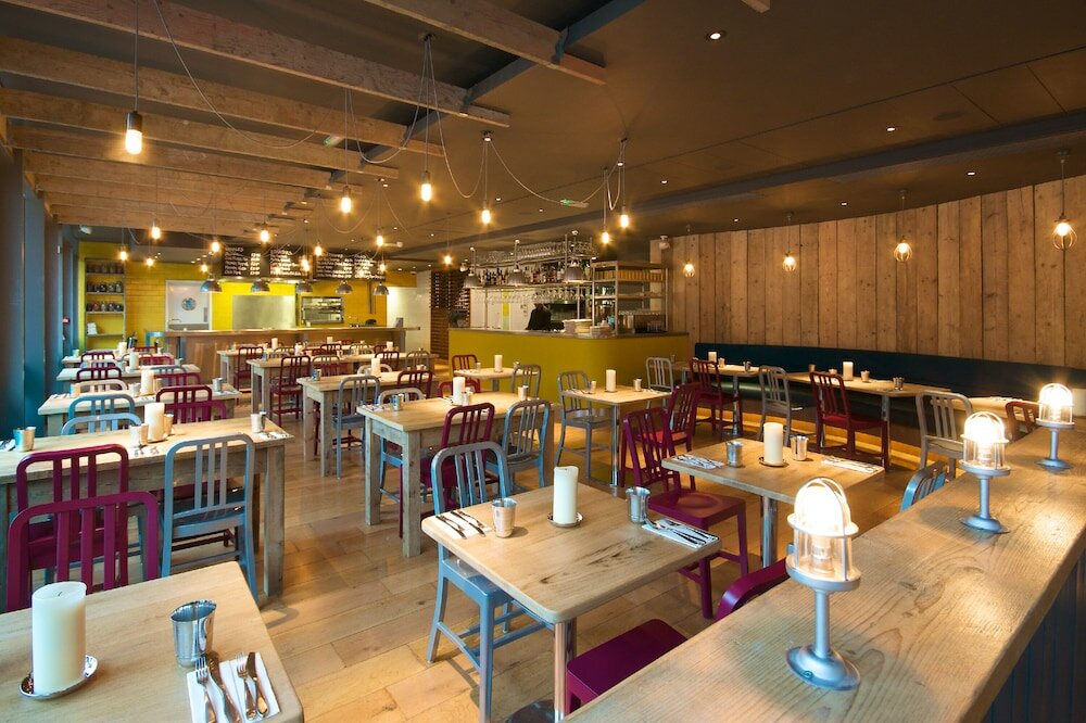 Фото Bedford Corner Hotel