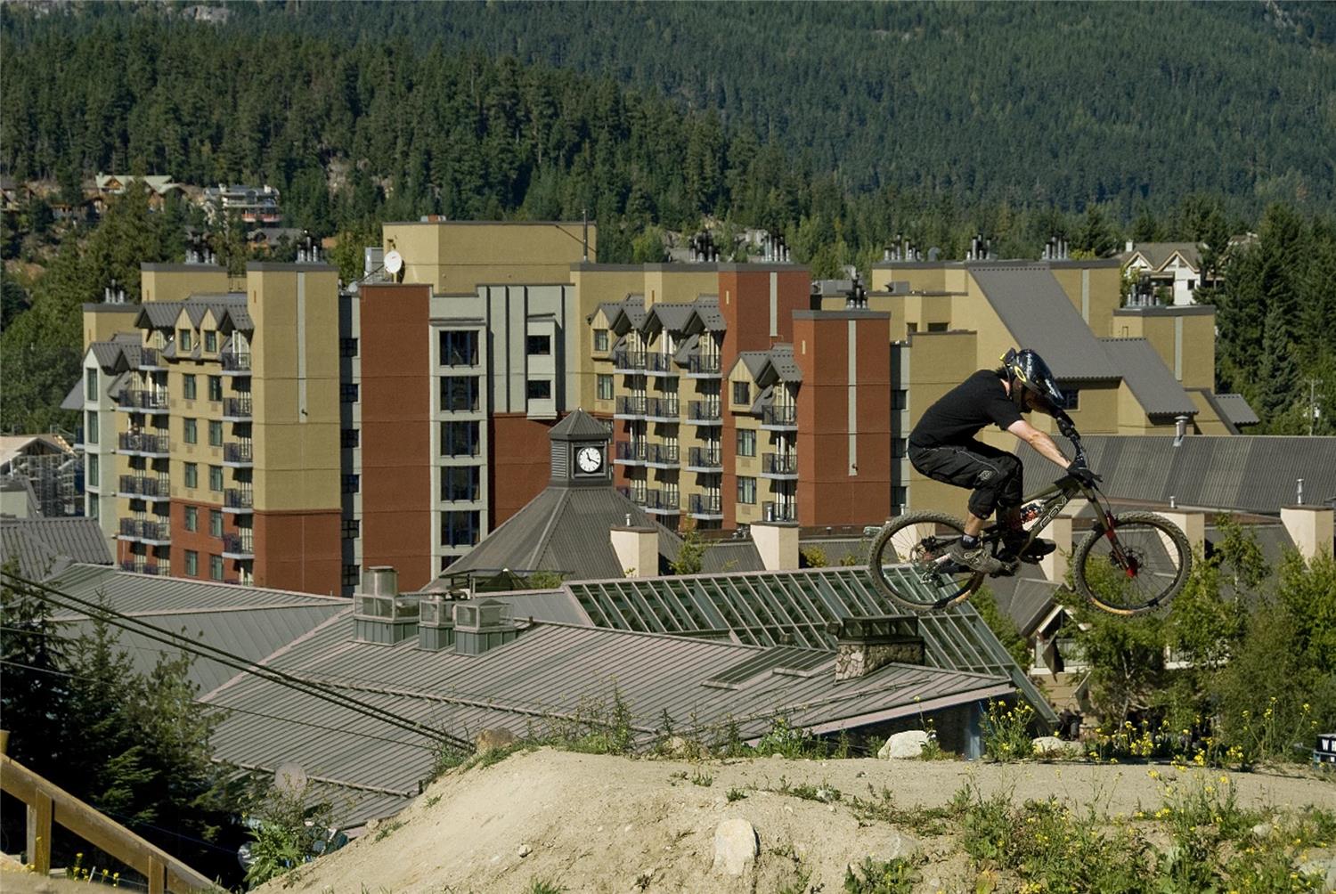 Фото Hilton Whistler Resort & SPA