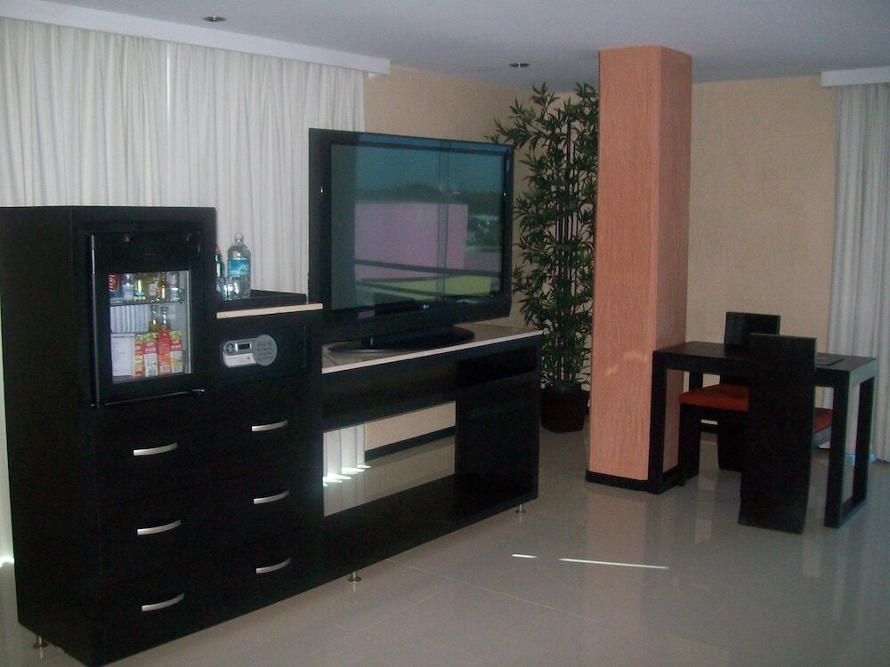 Фото Hotel El Español Paseo de Montejo