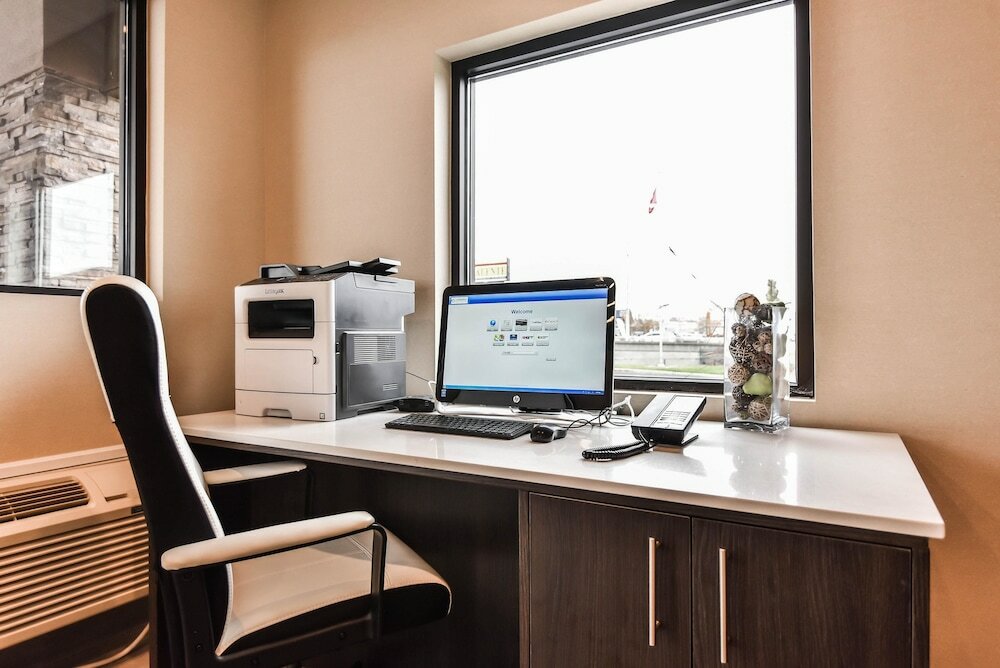 Фото Comfort Inn Windsor