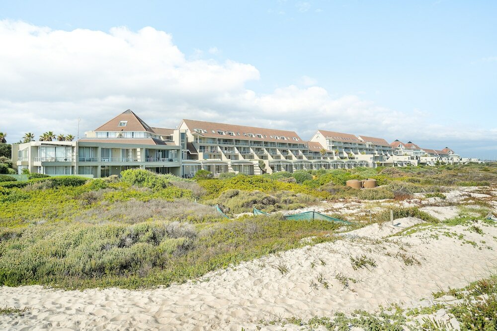 Фото Dolphin Beach Hotel