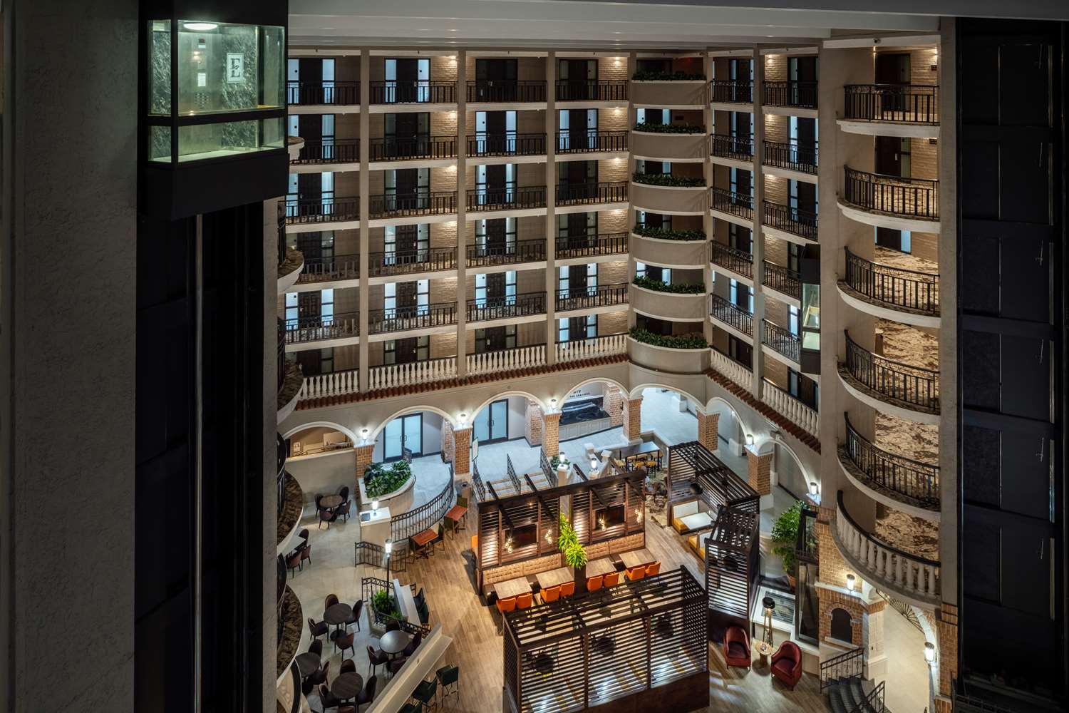 Фото Embassy Suites by Hilton Orlando North