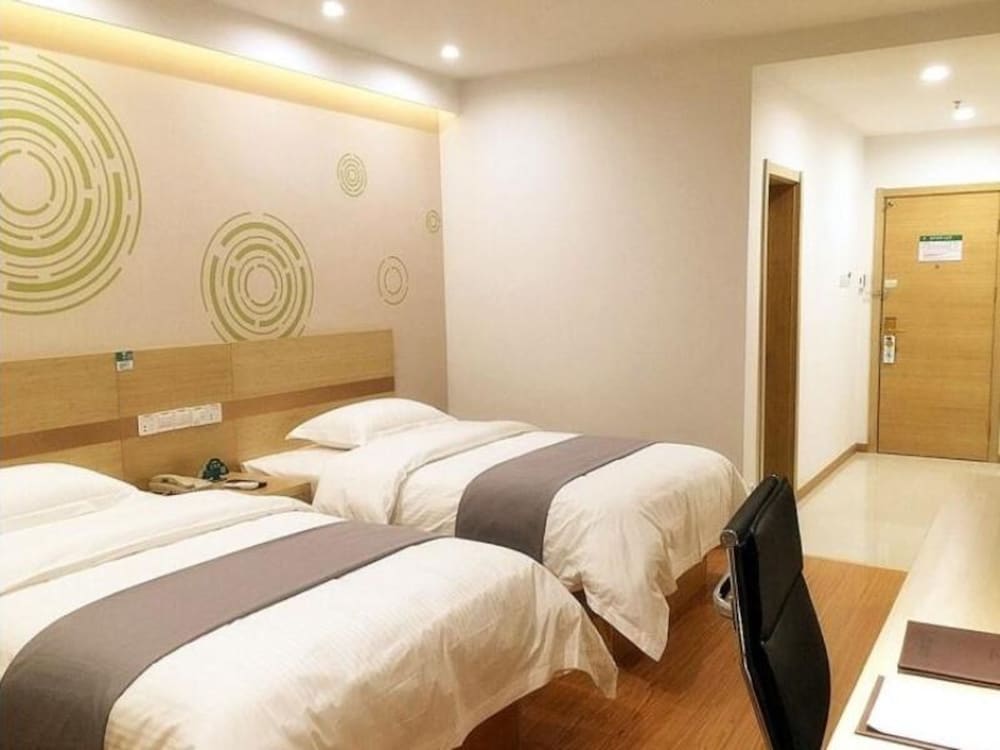 Фото Greentree Inn Jingan Xinzha Road