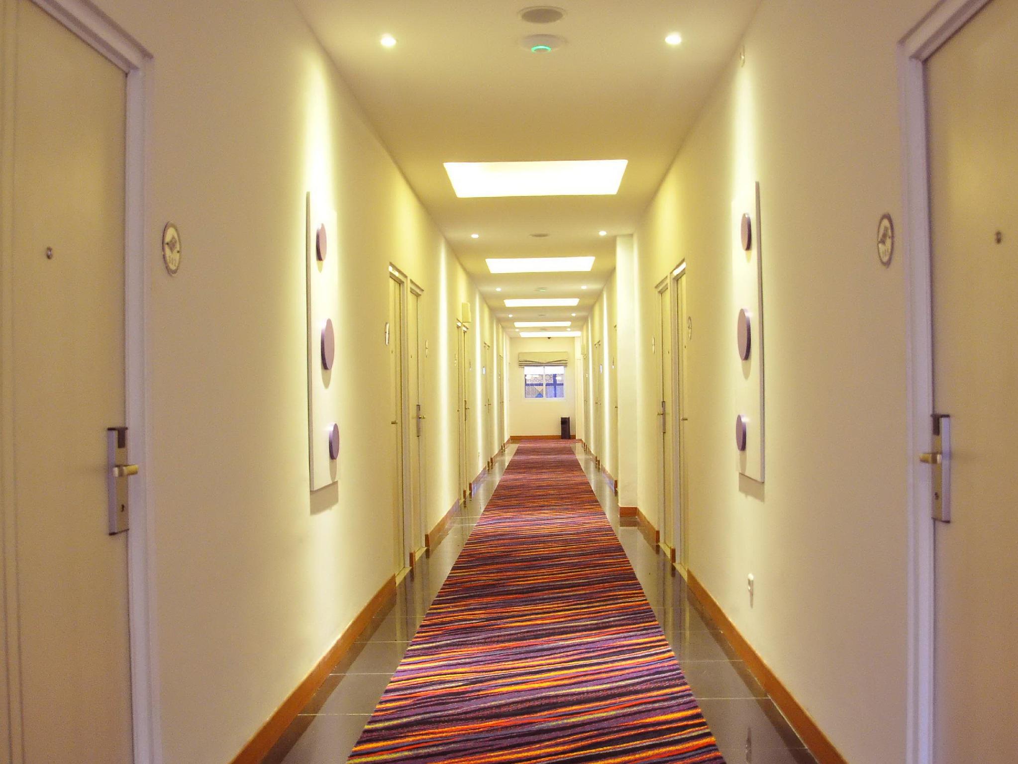 Фото Hotel Vio Express Surapati Bandung