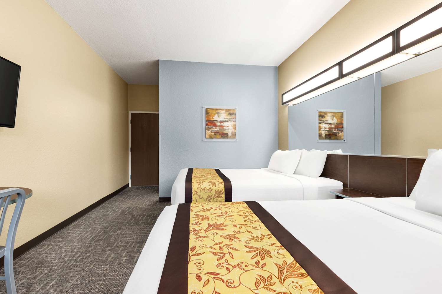 Фото Microtel Inn & Suites by Wyndham Woodstock/Atlanta North