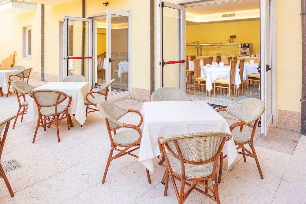 Фото Hotel Centrale