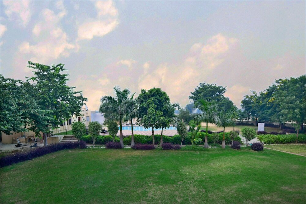 Фото Pride Kadamb Kunj Resort - Bharatpur
