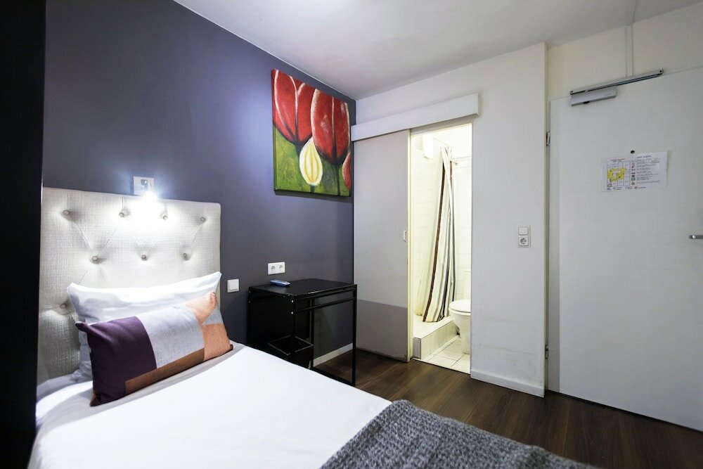 Фото Quentin England Hotel