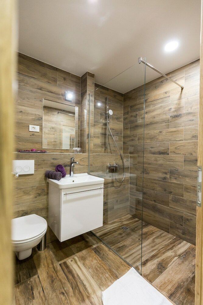 Фото Apinelo Tower Rooms