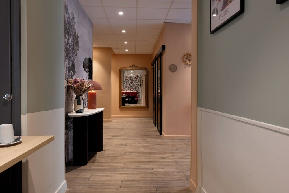 Фото Kyriad Paris 10 - Canal Saint Martin - Republique