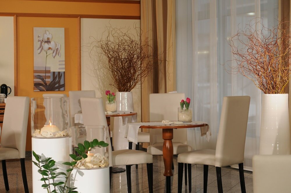 Фото Hotel Residenz Oberhausen