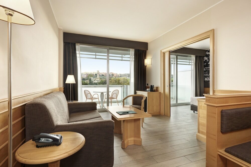 Фото Occidental Aran Park