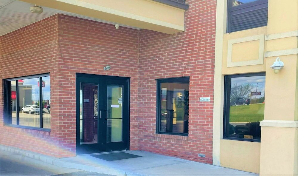 Фото Quality Inn & Suites Greenfield I-70