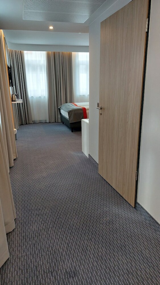 Фото Holiday Inn Express Göppingen, an Ihg Hotel