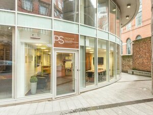 Гостиница Premier Suites Liverpool