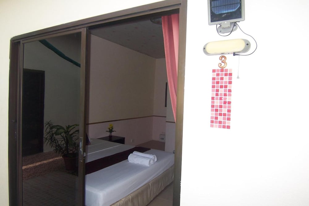Фото Phuket Airport Overnight Hotel