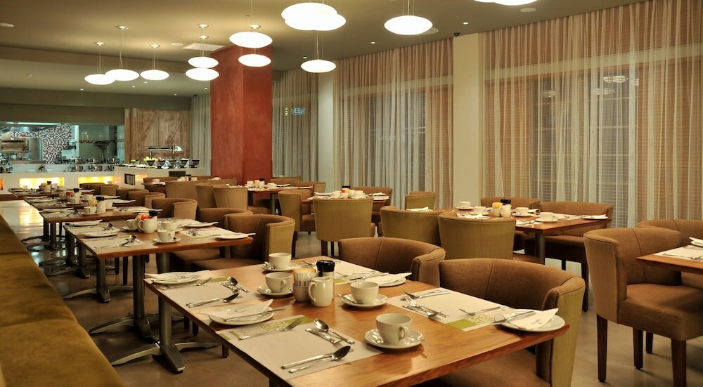 Фото Garden Court Victoria Junction