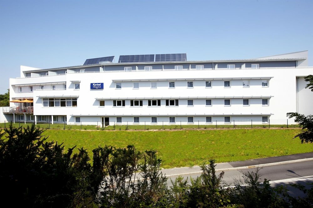 Фото Kyriad Prestige Vannes Centre - Palais des Arts