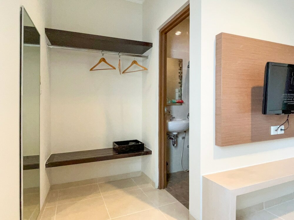 Фото Hotel 88 Embong Kenongo