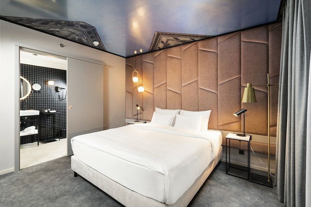 Фото Three Corners Downtown Hotel