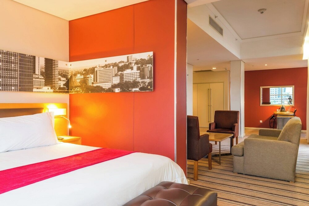 Фото Protea Hotel by Marriott Gaborone Masa Square