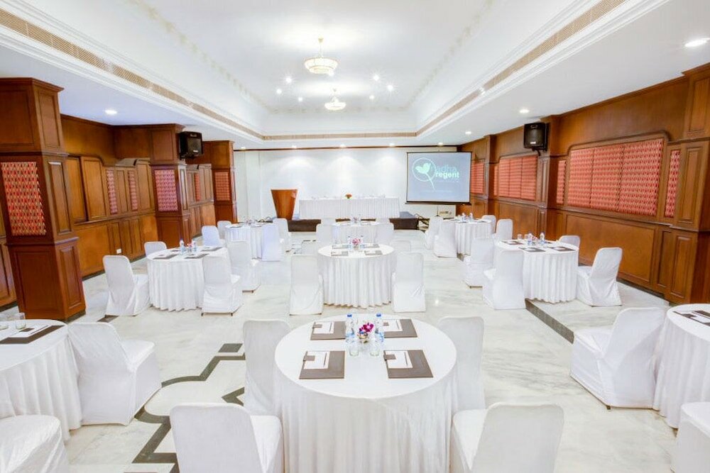 Фото Radha Regent