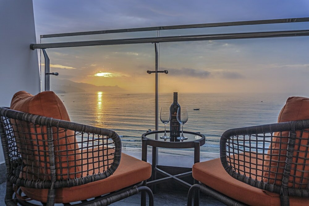 Фото Le Sands Oceanfront Danang Hotel