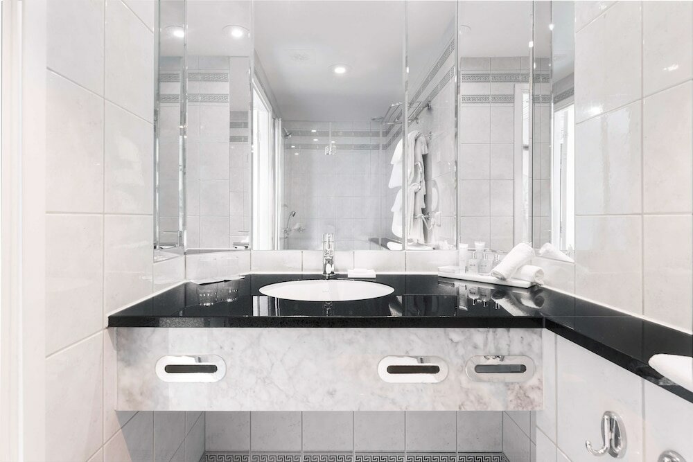 Фото Radisson Blu Plaza Hotel, Oslo