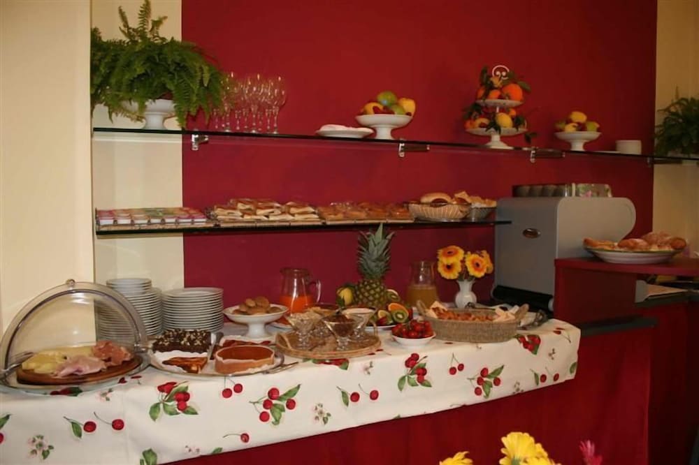 Фото Hotel d'Orleans