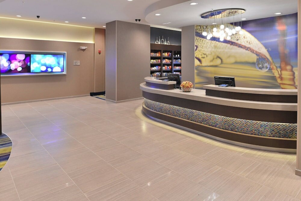 Фото SpringHill Suites Raleigh Cary