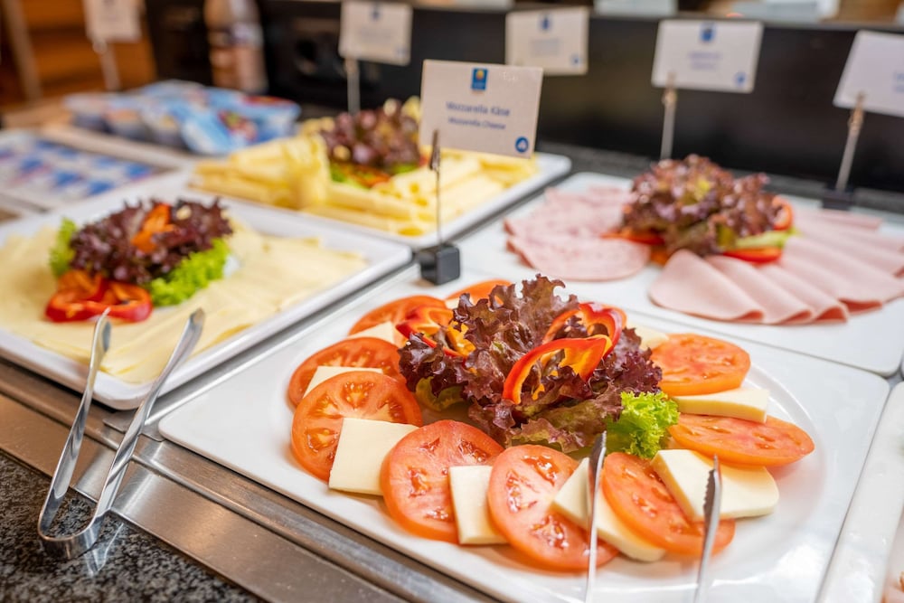 Фото Comfort Hotel Frankfurt Central Station