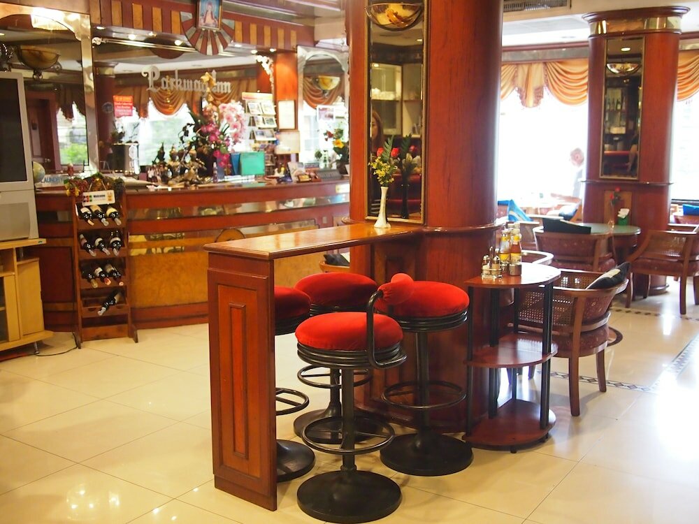 Фото Parkway Inn